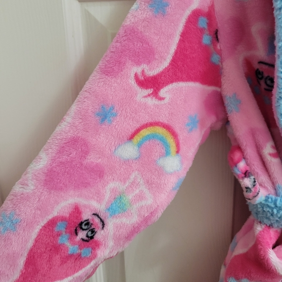 Disney Trolls Robe - Picture 2 of 3